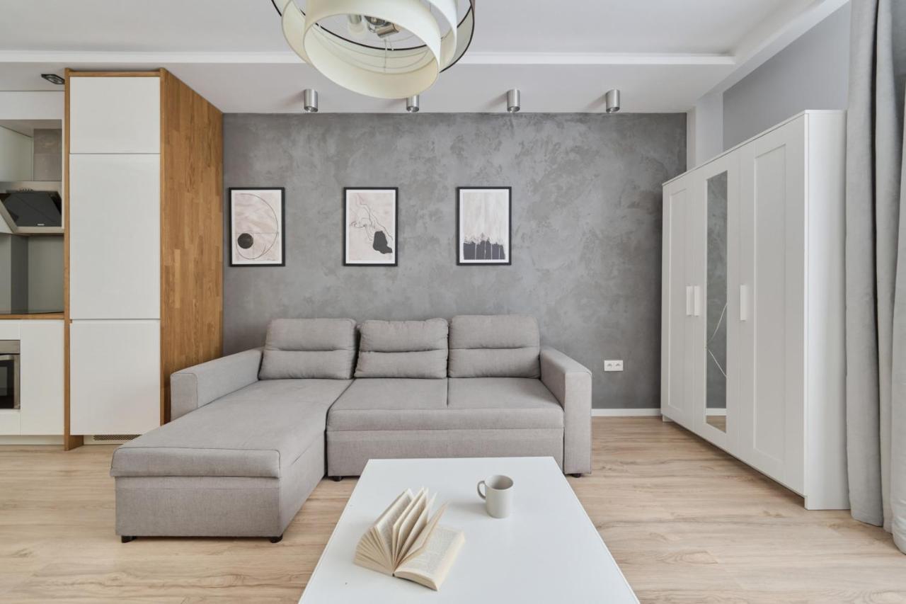 Modern Studio With Balcony For 4 Guests In Wroclaw By Noclegi Renters Екстер'єр фото